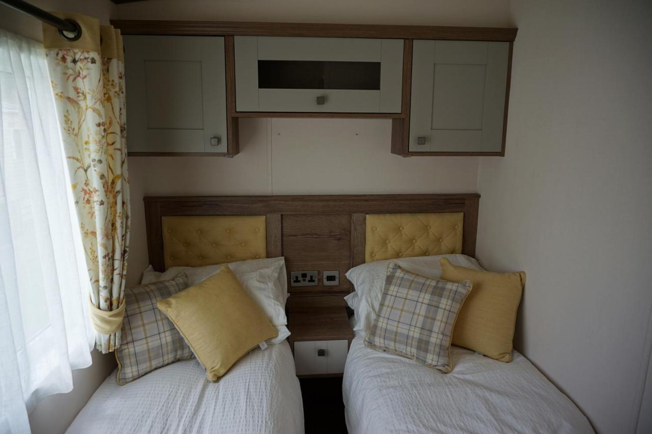 Villa Dotty'S Retreat à Milford on Sea Extérieur photo